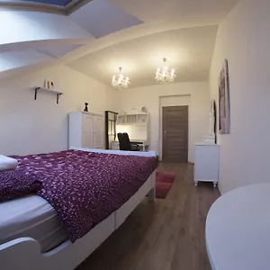 Gate Apartment