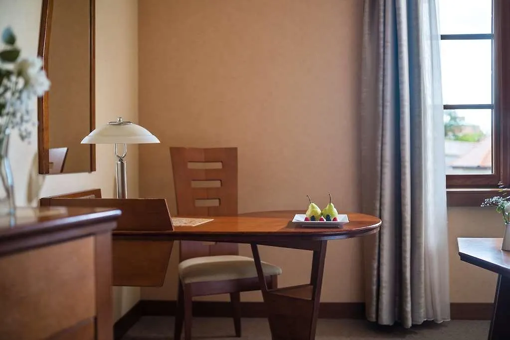 Lindner Hotel Prague Castle, Part Of Jdv By Hyatt 4*,