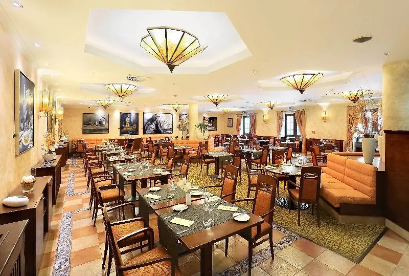 Lindner Hotel Prague Castle, Part Of Jdv By Hyatt 4*,